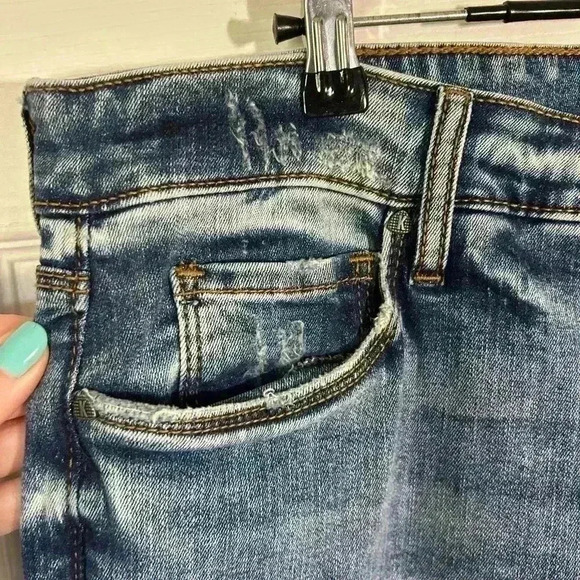 Kut from the Kloth Ana High Rise Fab Ab Flare. Size 18. Denim. Distressed. - Picture 3 of 16